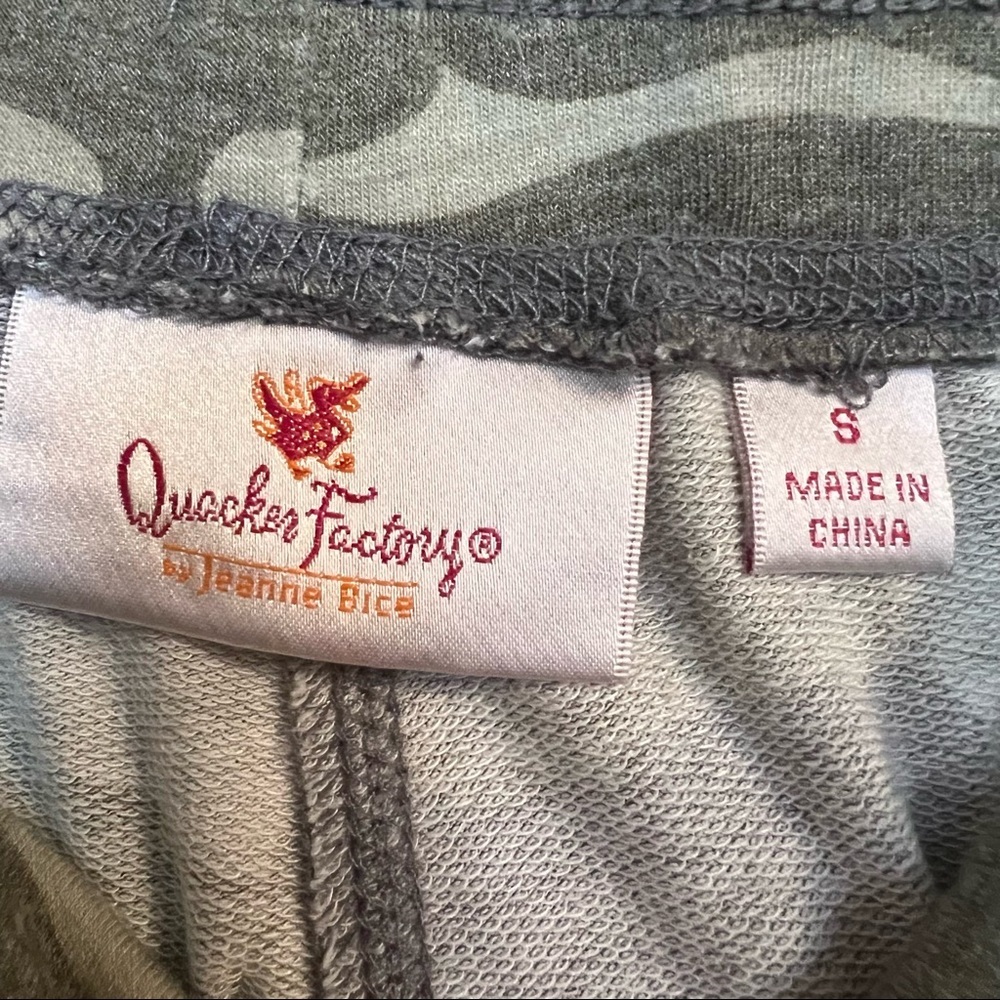 Quacker Factory Regular Anytime Camo Print Jogger… - image 6